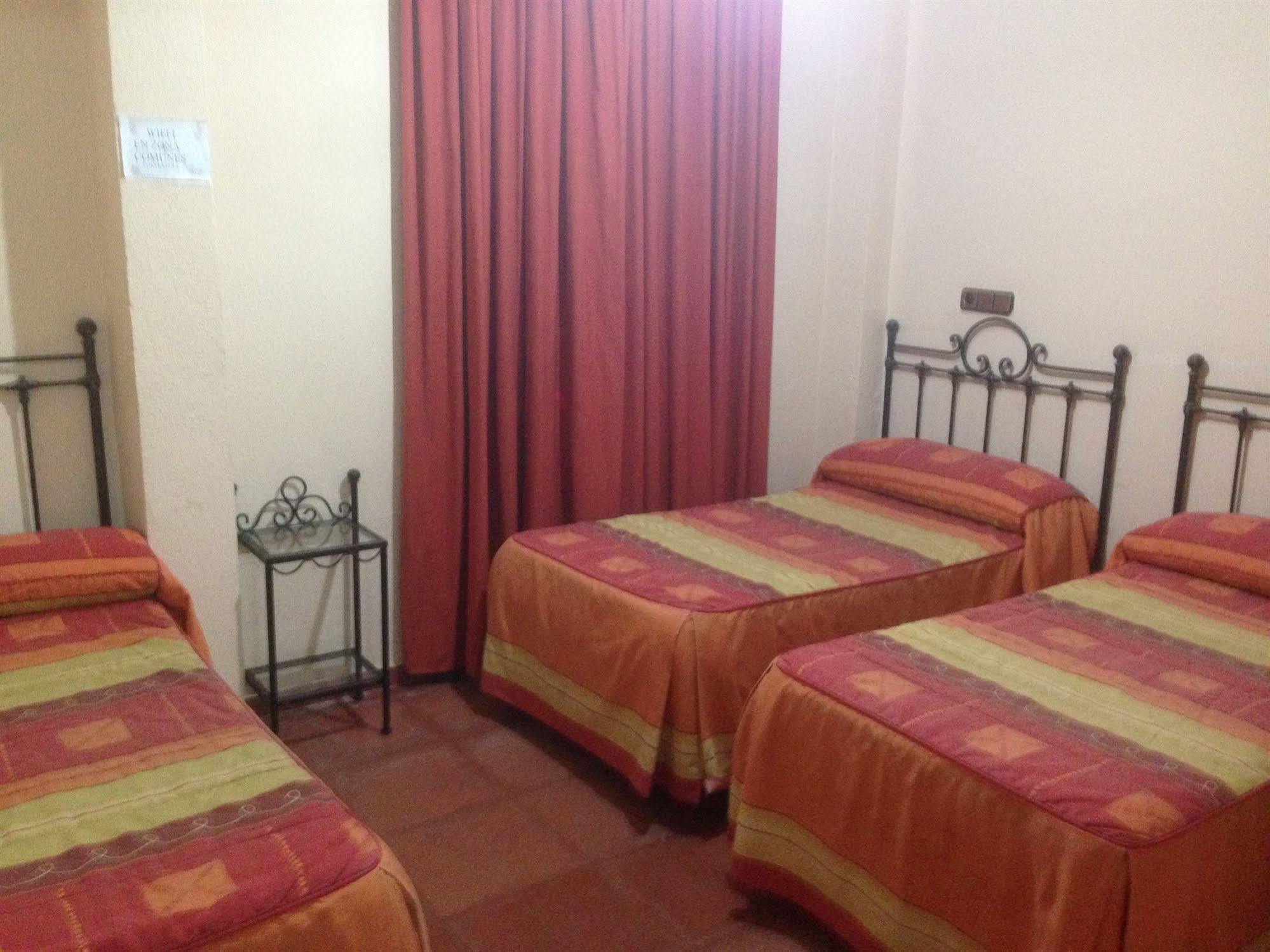 Hostal San Francisco Seville Luaran gambar